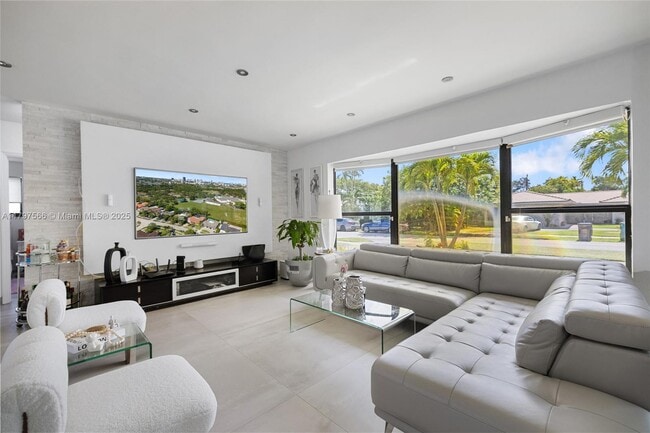 Photo - 20375 NE 22nd Pl