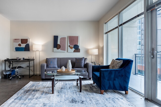 Photo - 301 Commons Park S Unit FL6-ID1050413P