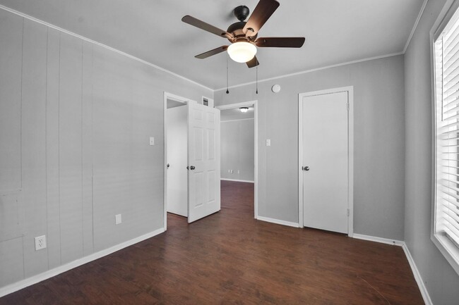 Photo - 1510 Broadmoor Dr