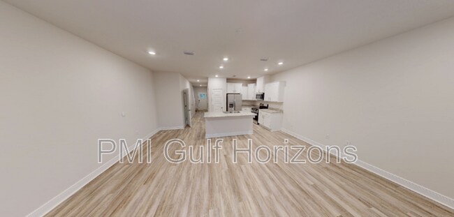 Photo - 710-E Giese Ln