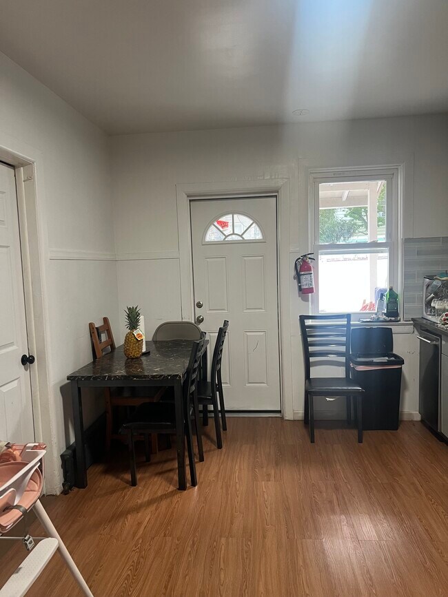 Photo - 307 59th St Unit 1