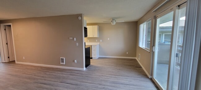 COURTYARD APTS-MUKILTEO