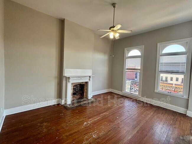 Photo - 1030H Broad Street
