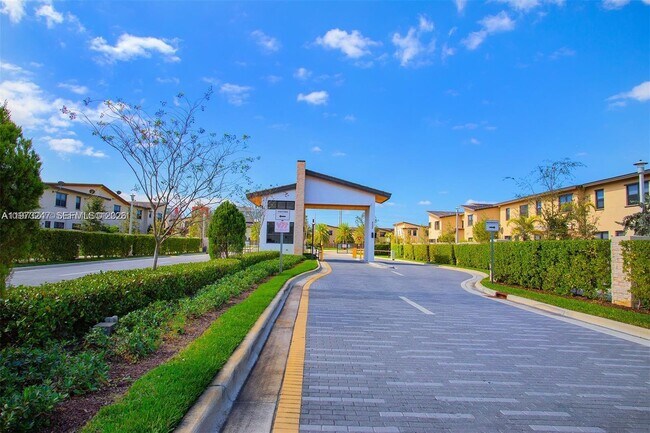 Photo - 10521 NW 81st Ter