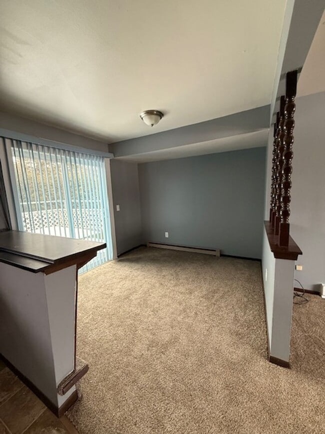 Photo - 2 Bedroom Upper Duplex