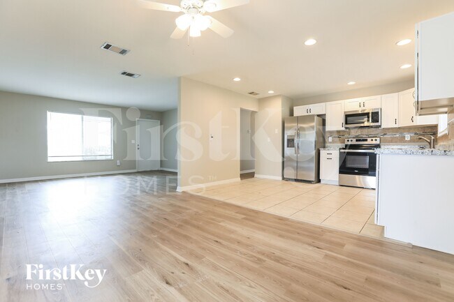 Photo - 4517 Maraldo Ave