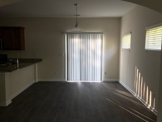 Photo - VillageCreek237 Unit 1