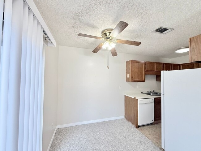 Photo - Charming 2-Bedroom Apartment - Prime Location