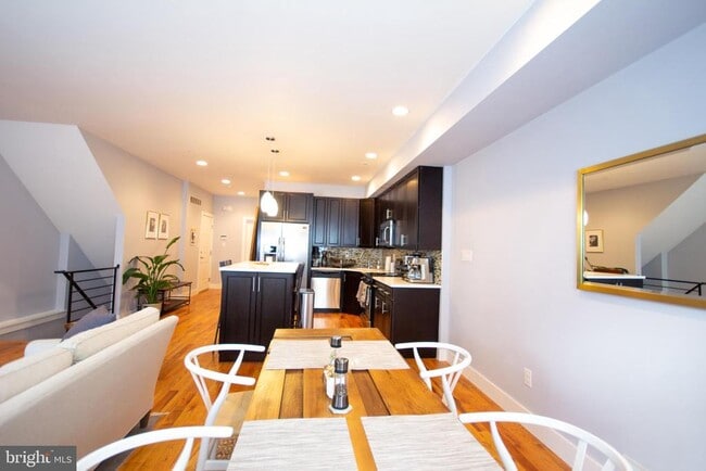 Photo - 738 N 19th St