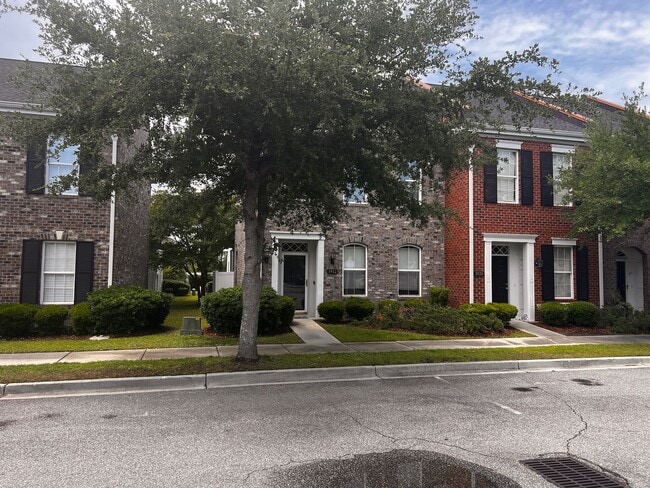 Building Photo - Now Available! Luxury three-bedroom townhome in St. James Square in Myrtle Beach.