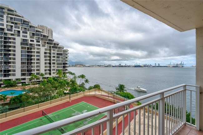 Photo - 770 Claughton Island Dr Unit 811