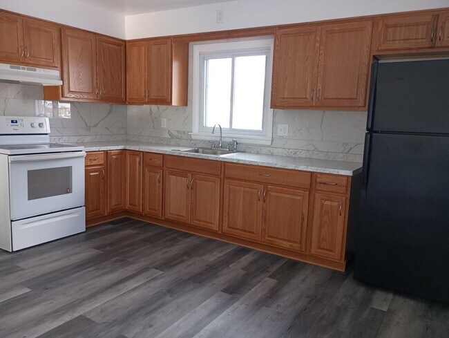 1A Saybrook Dr Unit 1A