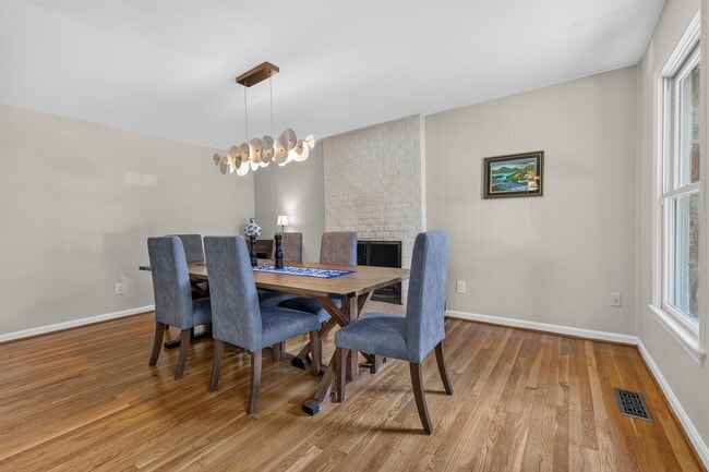 Photo - 723 Forest Ridge Dr