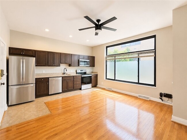 Photo - 735 N Highland Ave Unit 2
