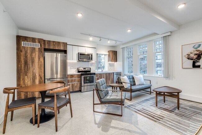 Photo - 1170 Barclay St Unit 206