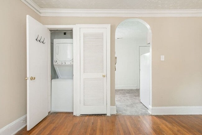 Photo - Spanish Oaks Apartment