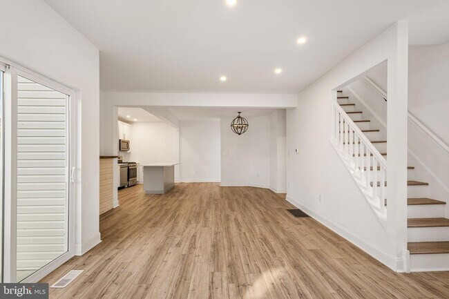 Photo - 118 Turner St
