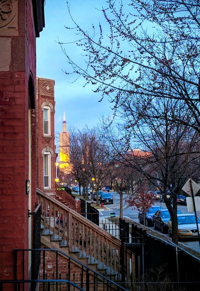 Photo - 2252 W Adams St Unit 2