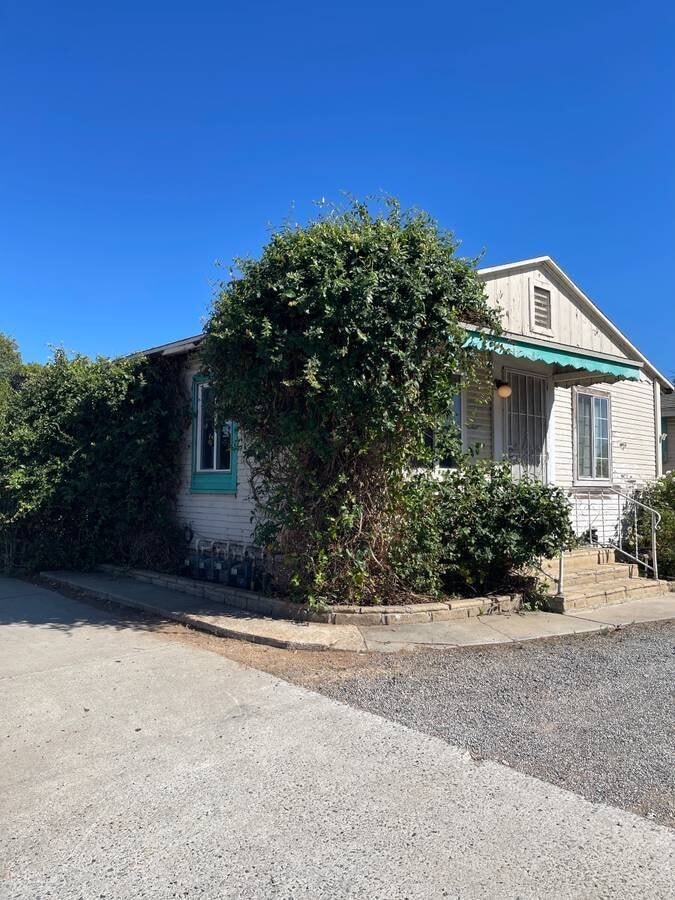 Photo - 1391 Broadway Unidad House A