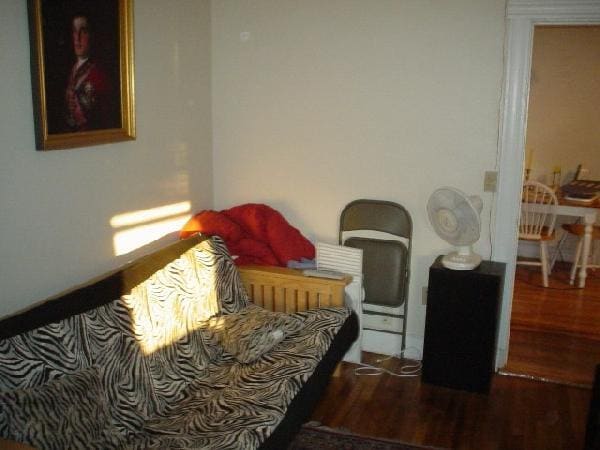 Building Photo - 56 Queensberry St Unit 8