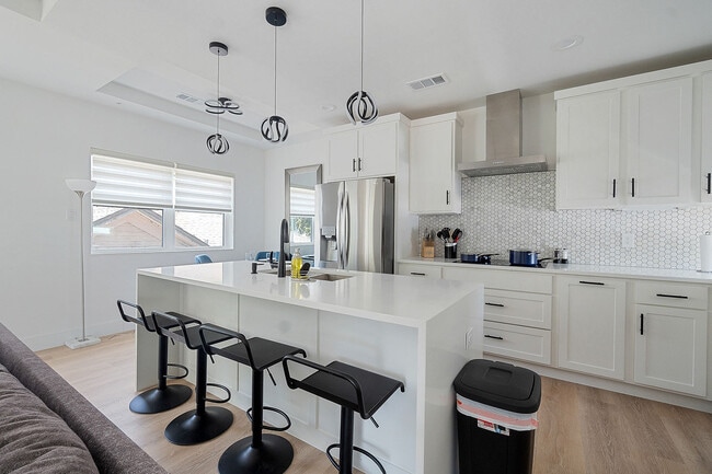 Photo - 824 Sunset Ave Unidad ID1024498P