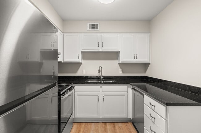 Breeze Apartments