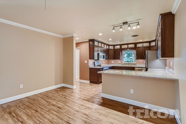 Photo - 10326 Hetrick Cir E