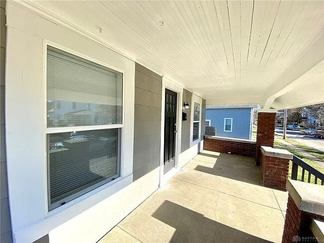Photo - 100 E 3rd St
