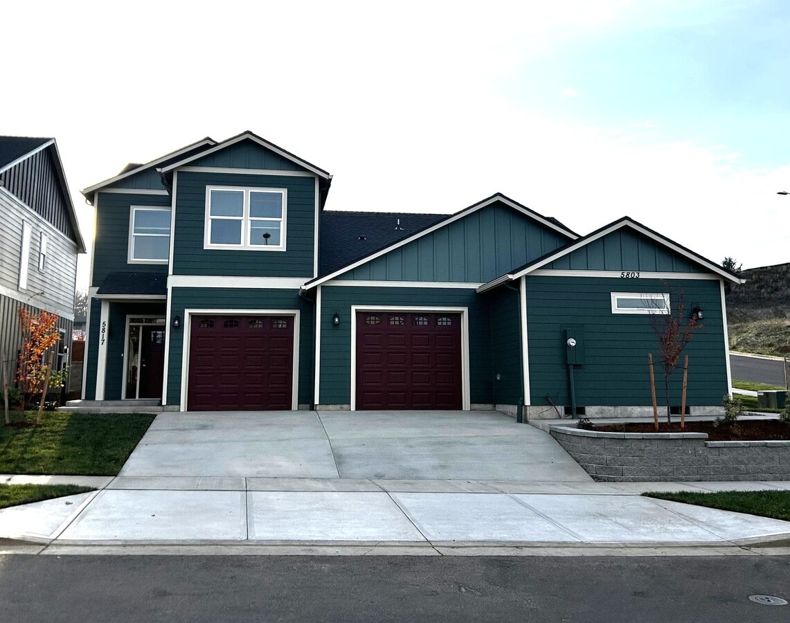 Photo - 5817 Joynak St S