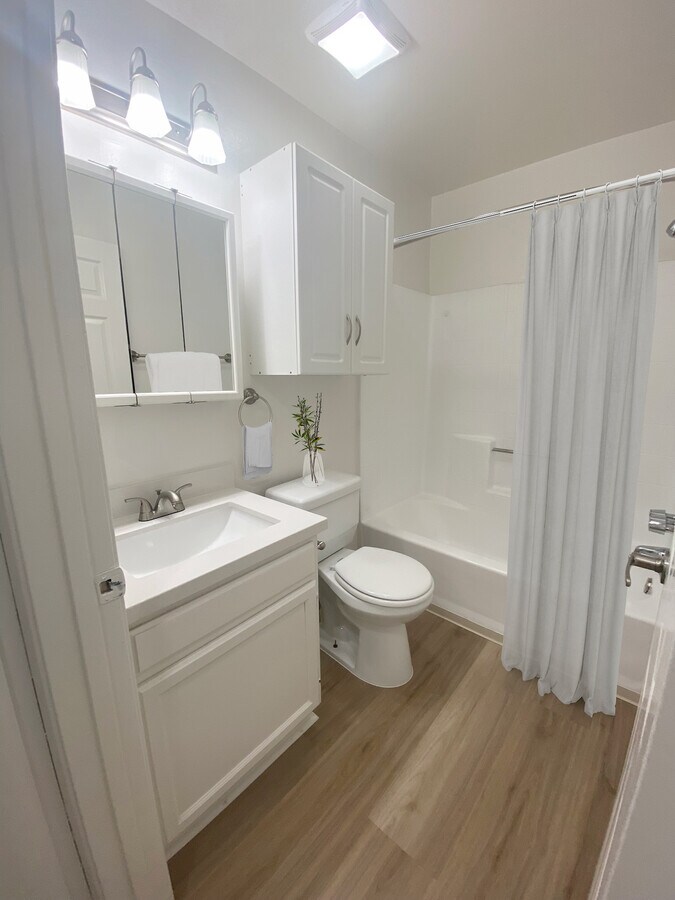 Photo - Burbank Village