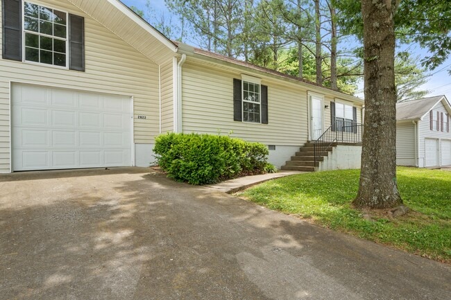 Photo - 2822 Airwood Dr