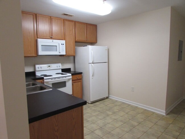Photo - Cute, Move-in Ready 1 Bedroom/1 Bath Condo - Attached One Car Garage - Washer/Dryer Included - Co...