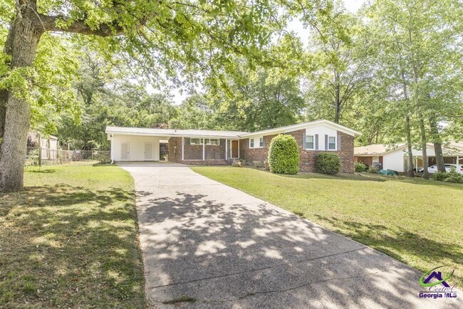 Building Photo - 206 Forest Hill Dr Rental