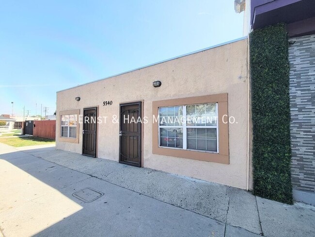 Building Photo - 5544 Atlantic Ave Unit C Rental