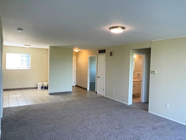 Photo - Beautiful 3 bedroom, 2 bathroom home in du...