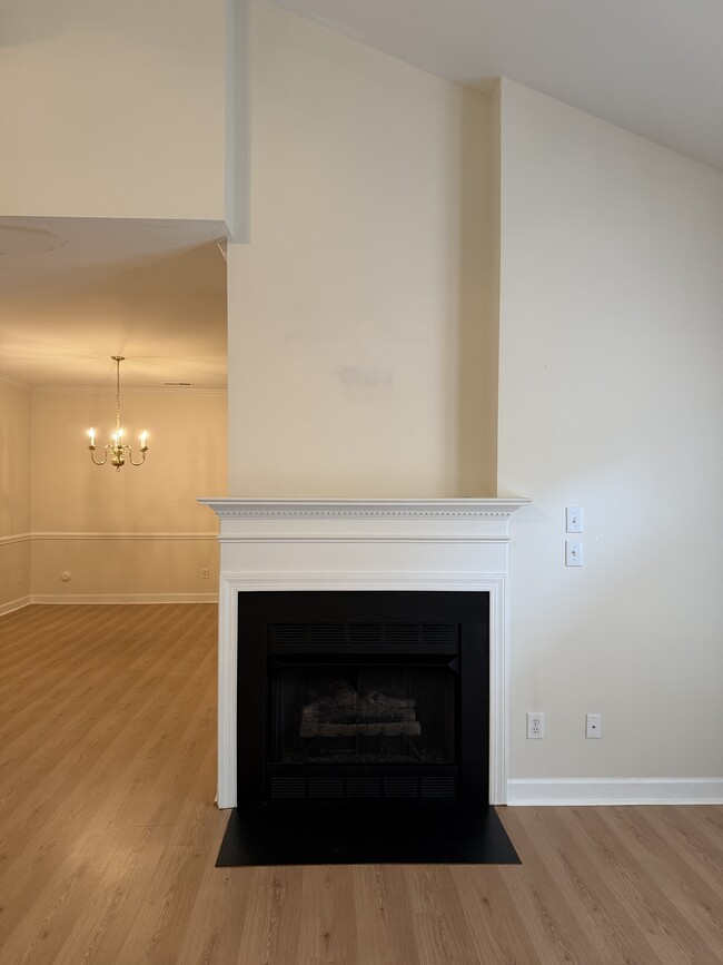 Photo - 175 Alpine Ct