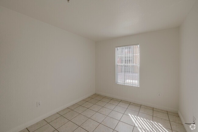3BR, 2BA - 1,014SF - Third Bedroom
