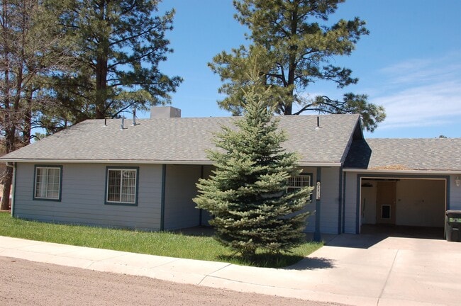 Building Photo - 5811 Wagon Wheel Ln Rental