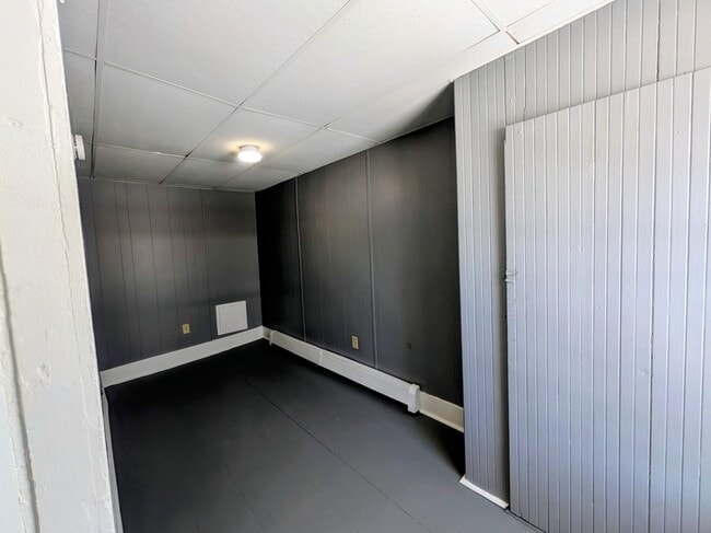 Photo - 13-15-15 Walnut St Unit #1