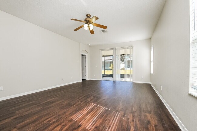 Photo - 6816 Surrey Oak Dr