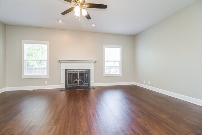 Photo - 1733 Kinsale Ave