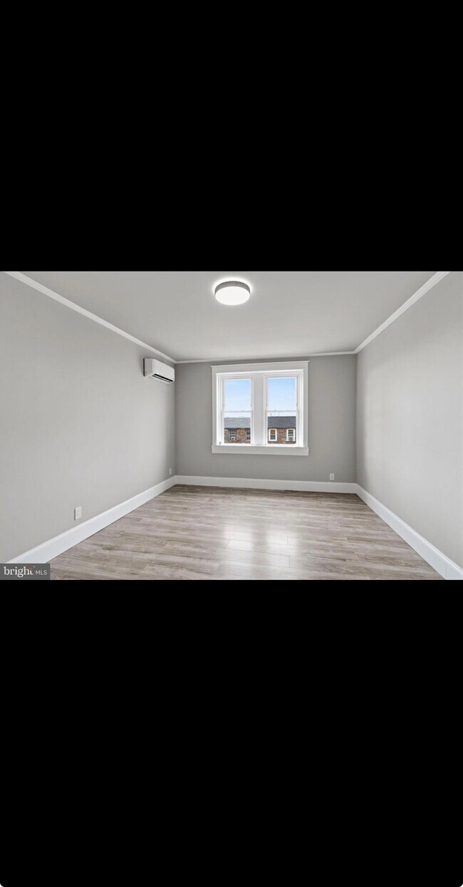 Photo - 6617 Rutland St