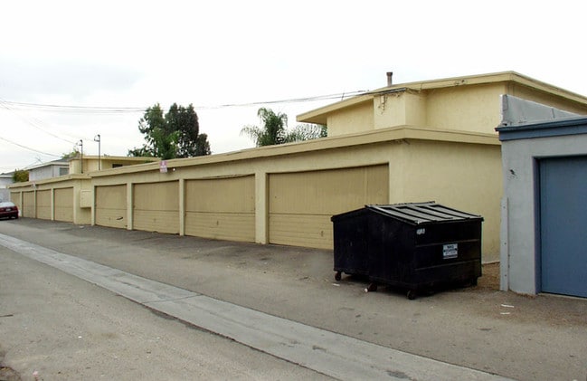 Whiting Avenue Apartments - Whiting Avenue Apartments