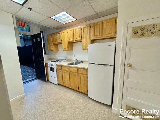 Photo - 1079 Beacon St Unit #B