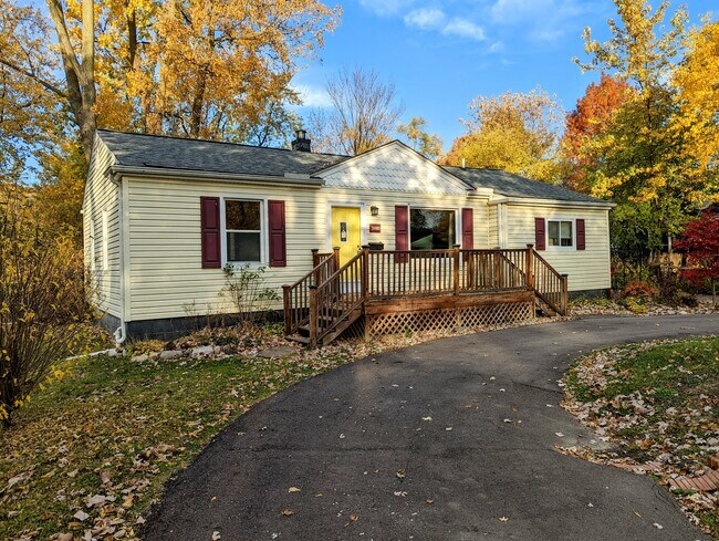 Photo - 30083 Marshall St