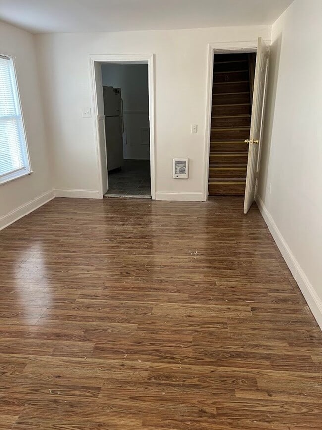 Photo - 1524 1/2 Centre Avenue Unit Apt 2