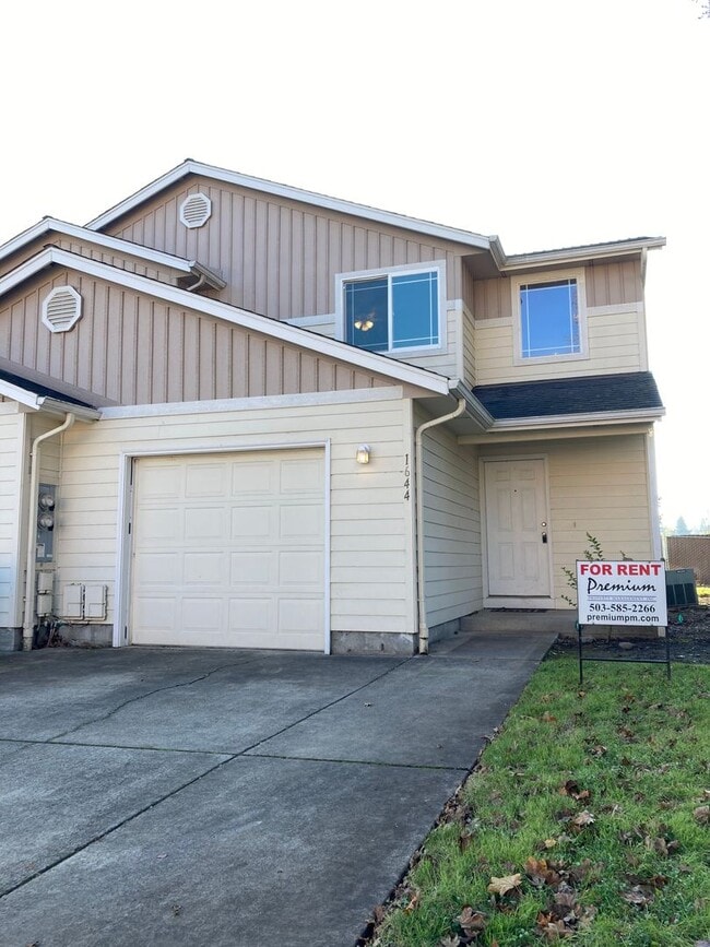 Building Photo - Three Bedroom Duplex in Keizer, Landscaping Included! Unit 1644