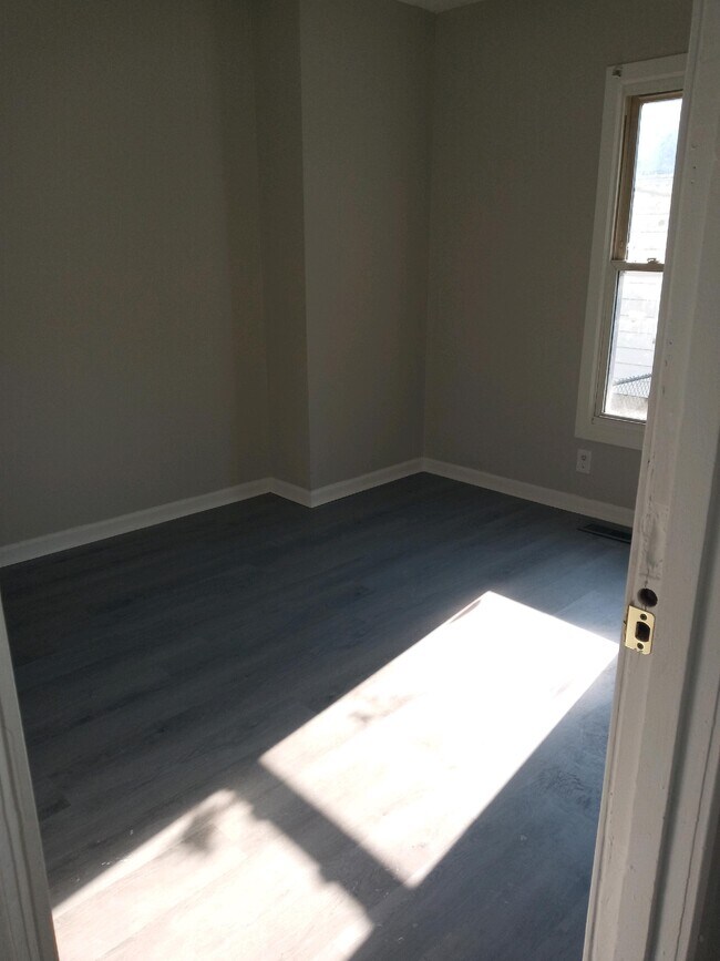 Photo - 3218 Simpson Rd