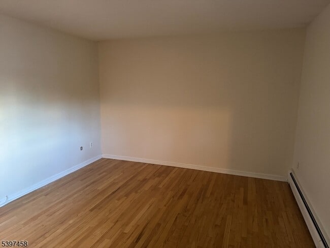 Photo - 511 Washington Dr