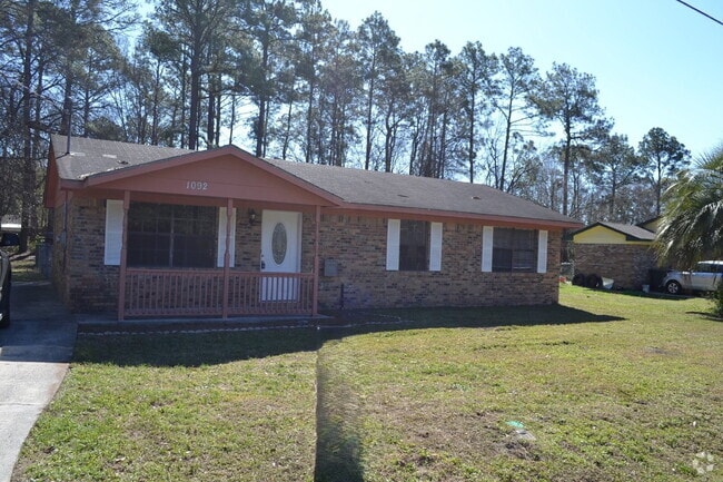 Building Photo - House for Rent